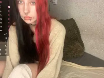 LilyOps  live sex cam