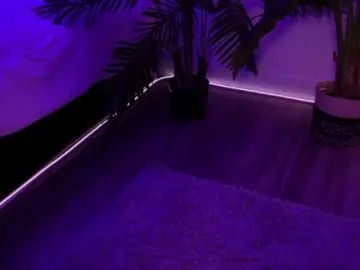 MilaFlame  live sex cam