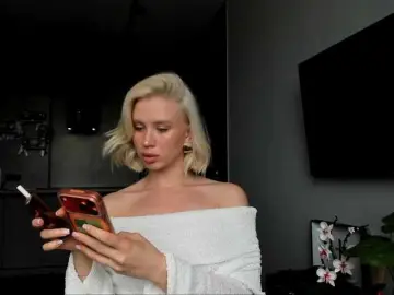 Sunlovv  live sex cam