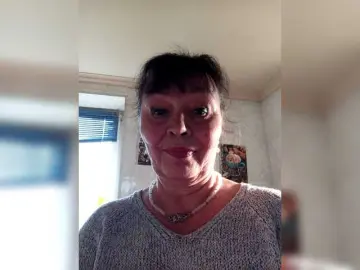 Asya18  live sex cam