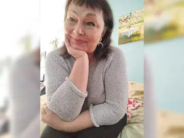 Asya18  live sex cam