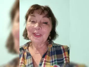 Asya18  live sex cam