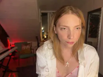 AnnaDarko  live sex cam