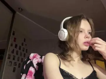 BreannTolbert  live sex cam