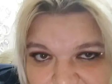 Klostea13  live sex cam