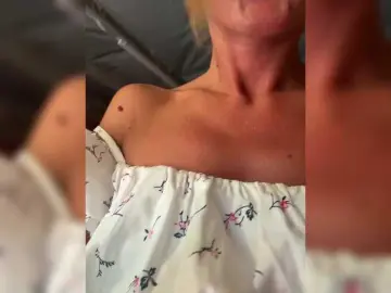 MiaSugar  live sex cam