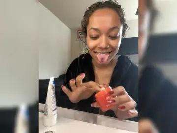 Mxxdbrxxdkisses  live sex cam