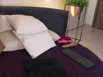 SofiaReyes1  live sex cam