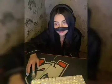 Aloeloea  live sex cam