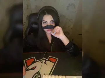 Aloeloea  live sex cam