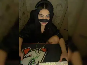 Aloeloea  live sex cam