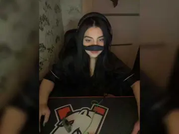 Aloeloea  live sex cam