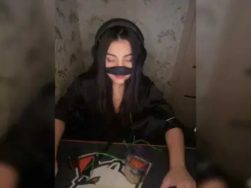 Aloeloea  live sex cam