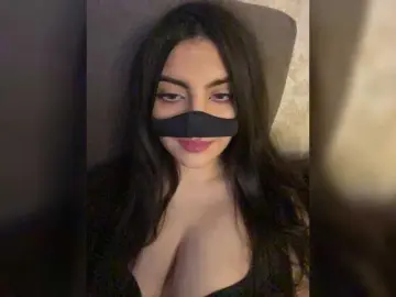 Aloeloea  live sex cam