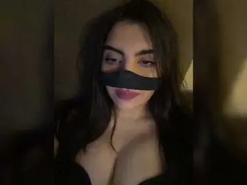 Aloeloea  live sex cam