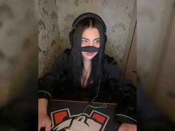 Aloeloea  live sex cam