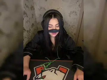 Aloeloea  live sex cam