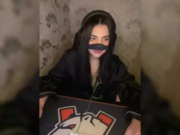 Aloeloea  live sex cam