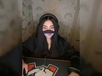 Aloeloea  live sex cam