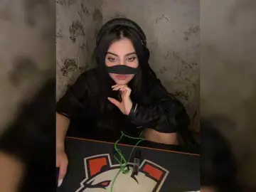 Aloeloea  live sex cam