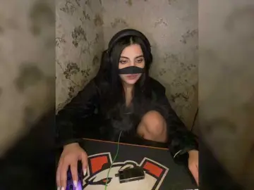 Aloeloea  live sex cam