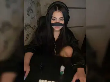 Aloeloea  live sex cam