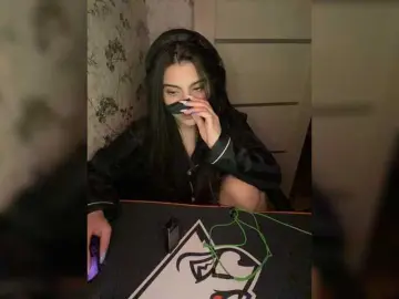 Aloeloea  live sex cam