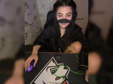 Aloeloea  live sex cam