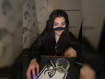 Aloeloea  live sex cam