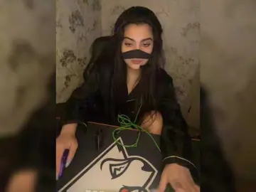 Aloeloea  live sex cam