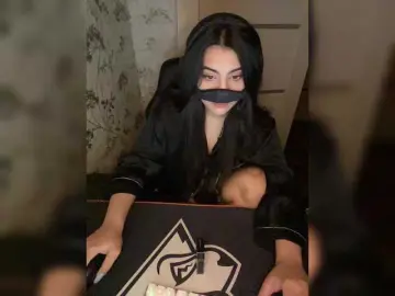 Aloeloea  live sex cam