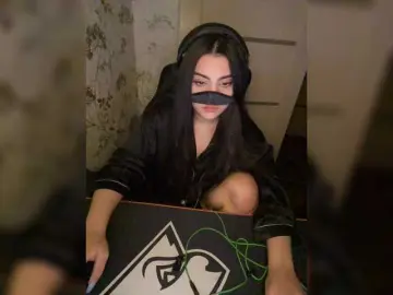 Aloeloea  live sex cam