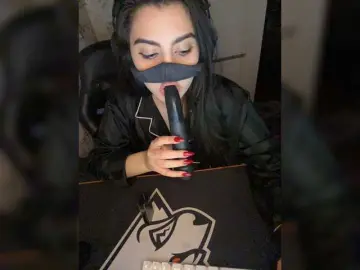 Aloeloea  live sex cam