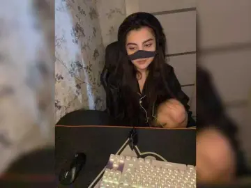 Aloeloea  live sex cam