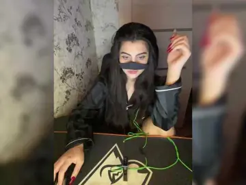 Aloeloea  live sex cam