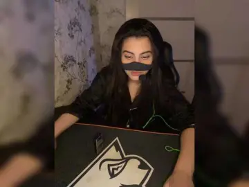 Aloeloea  live sex cam