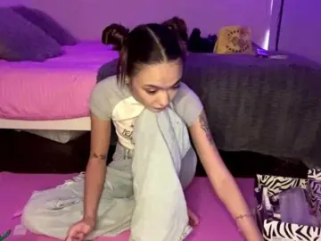 AnnaSumiko  live sex cam