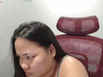 BubbleButtPinay  live sex cam