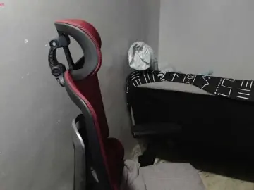 BubbleButtPinay  live sex cam