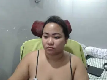 BubbleButtPinay  live sex cam