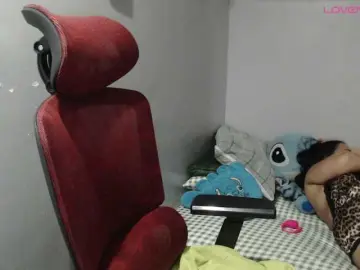 BubbleButtPinay  live sex cam