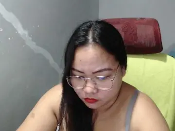 BubbleButtPinay  live sex cam