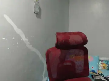 BubbleButtPinay  live sex cam