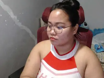 BubbleButtPinay  live sex cam