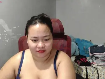 BubbleButtPinay  live sex cam