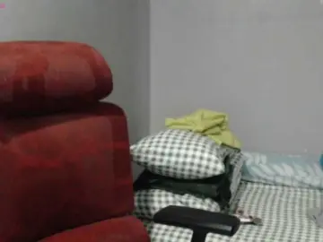 BubbleButtPinay  live sex cam