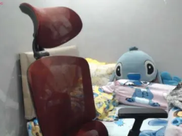 BubbleButtPinay  live sex cam