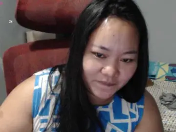BubbleButtPinay  live sex cam