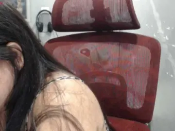 BubbleButtPinay  live sex cam
