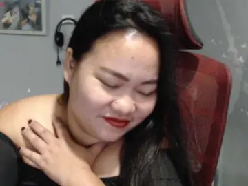BubbleButtPinay  live sex cam